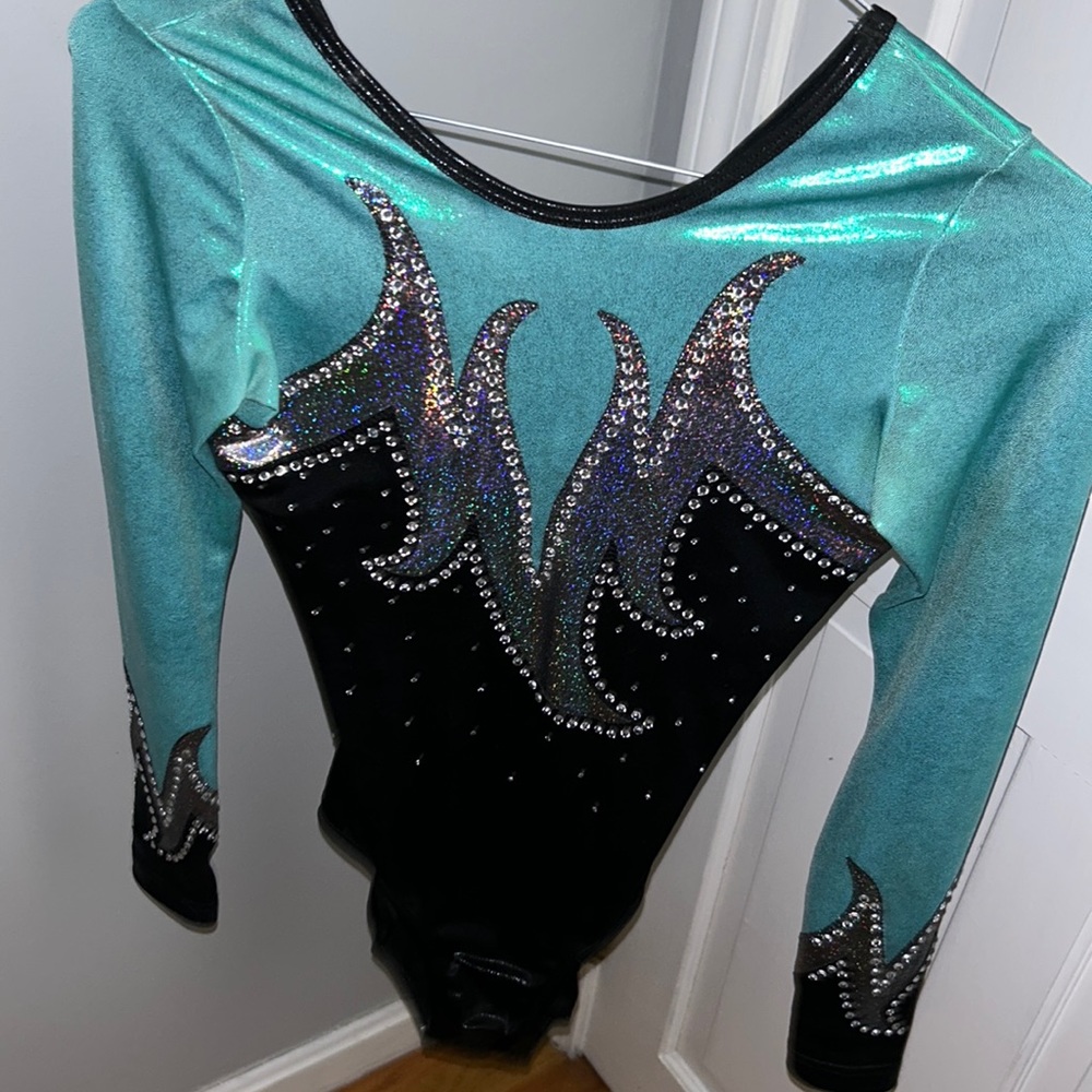 Gymnastics leotard